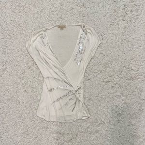 Forever 21 White w/ Silver Design Top Size Medium
